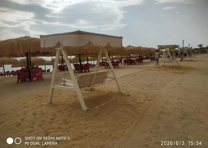 قريه مينا ريزورت Apartment *