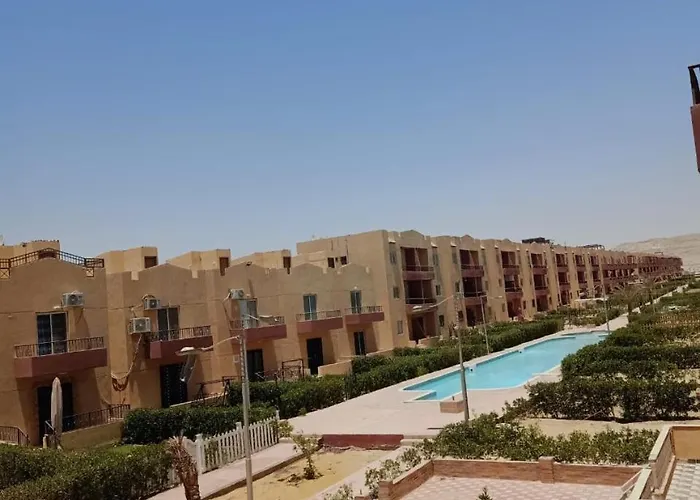 قريه مينا ريزورت Apartment *